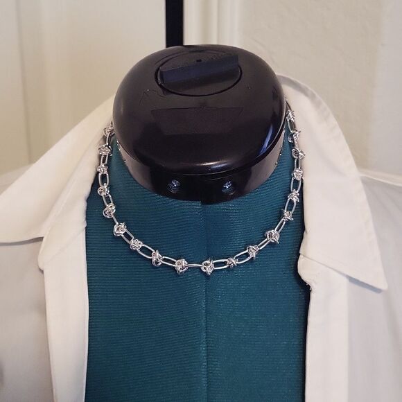 Knot Style Silvery Choker Necklace Y2K Inspired Thick Chain - Picture 5 of 9